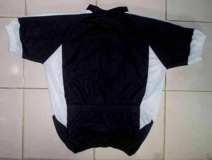 jersey sepeda hitam putih