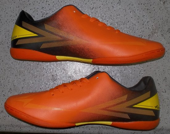 jual sepatu futsal