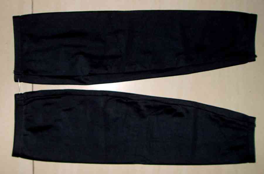 sarung lengan / kaos tangan sepeda hitam
